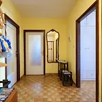 Apartman Three Bedroom Tesla Maraska *