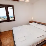 Three Bedroom Tesla Maraska Apartman Zára