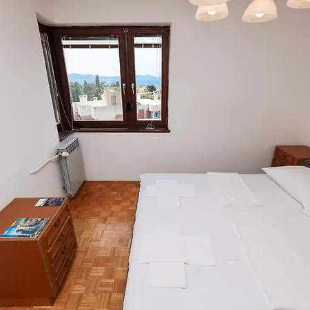 公寓 Three Bedroom Tesla Maraska 扎达尔