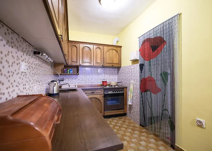 Three Bedroom Tesla Maraska 公寓 扎达尔