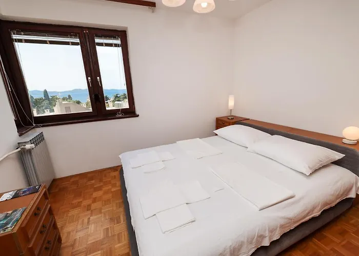 Three Bedroom Tesla Maraska 公寓 扎达尔