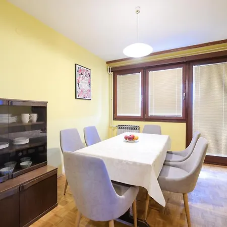 Apartamento Three Bedroom Tesla Maraska Zadar