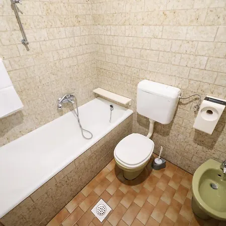 Three Bedroom Tesla Maraska Zadar