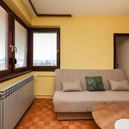 Three Bedroom Tesla Maraska * Zadar