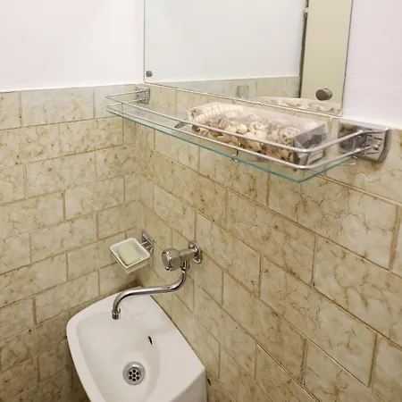 Three Bedroom Tesla Maraska * زادار