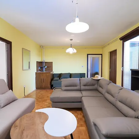 Three Bedroom Tesla Maraska Zadar