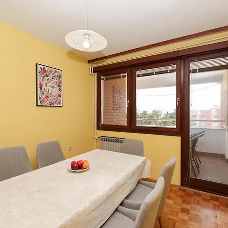 Apartamento Three Bedroom Tesla Maraska Zadar