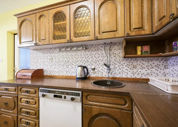 Three Bedroom Tesla Maraska זאדאר