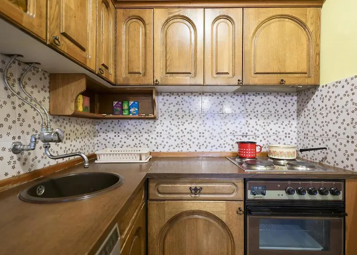 Three Bedroom Tesla Maraska דירה *