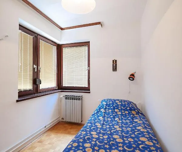 Three Bedroom Tesla Maraska Appartement *