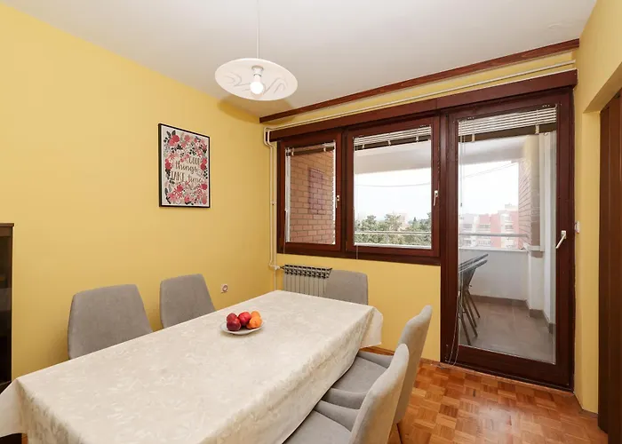 Appartement Three Bedroom Tesla Maraska Zadar